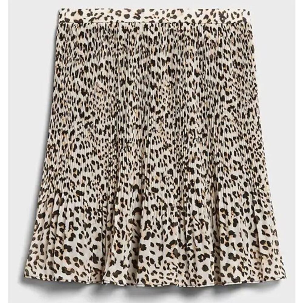 [Banana Republic] Leopard Print Pintucked Pleated Plisse Mini Skirt NWT Size 6
